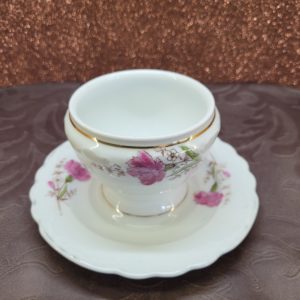 Szegfű mintás porcelán szószos