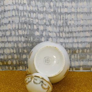 Porcelán kávéskanna