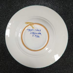 Habán motívumos kerámia dísztányér pár