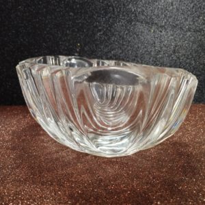 Vastagfalú üveg kínáló