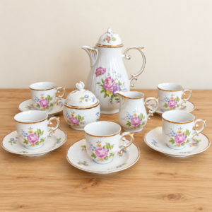 Hollóháza Hajnalka mokkáskészlet / Hollóháza Hajnalka mocha set – illusztratív élőkép / illustrative lifestyle image