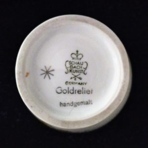 Kézi aranyozású német porcelán váza