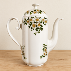 Seltmann Weiden Bavaria porcelánkanna / Seltmann Weiden Bavaria Porcelain Pot – illusztratív élőkép / illustrative lifestyle image