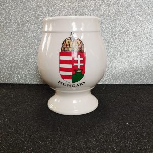 Címeres hasas kerámiakorsó