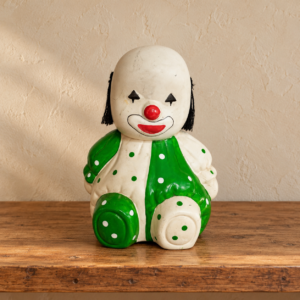 Kerámia bohóc persely / Ceramic money box in the shape of a clown – illusztratív élőkép / illustrative lifestyle image